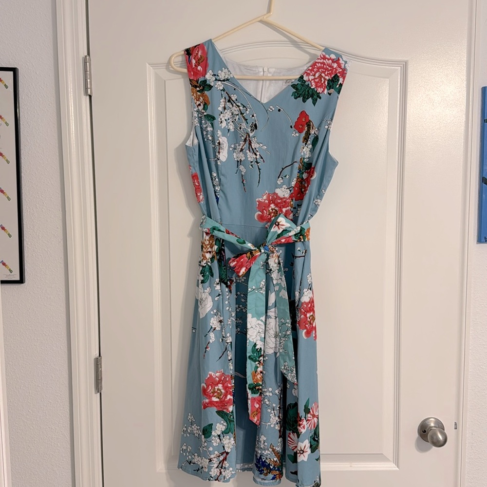 Ladies vintage style cocktail/party dress